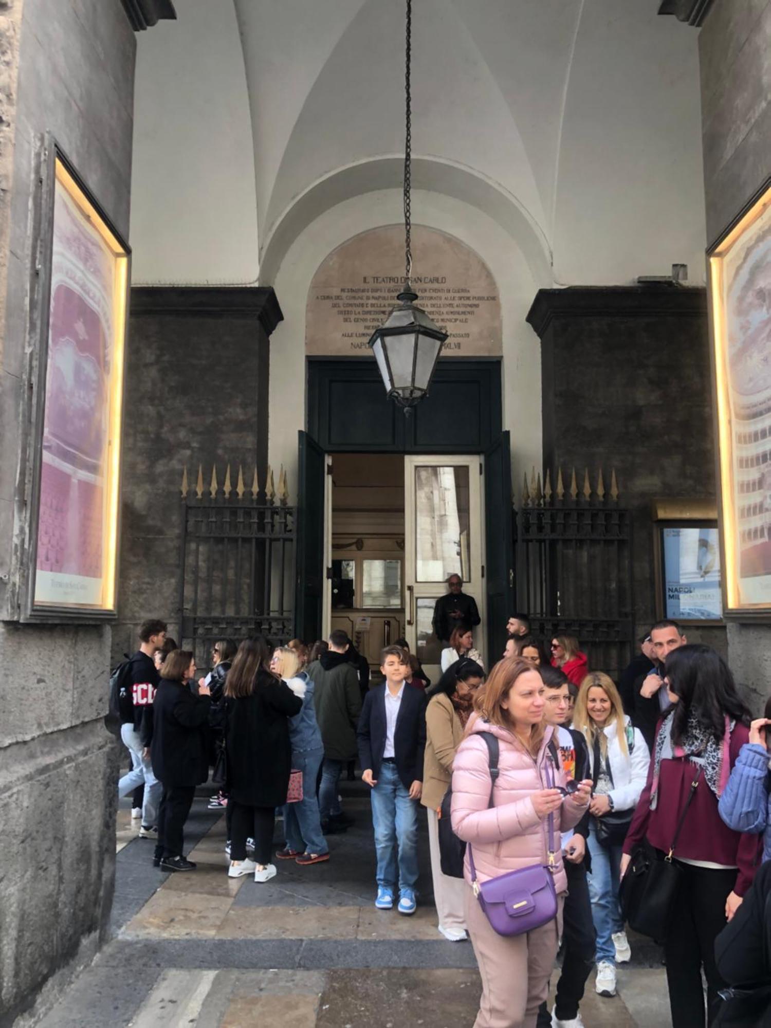 B&B Civico 22 Silvestre Napoli Exterior foto